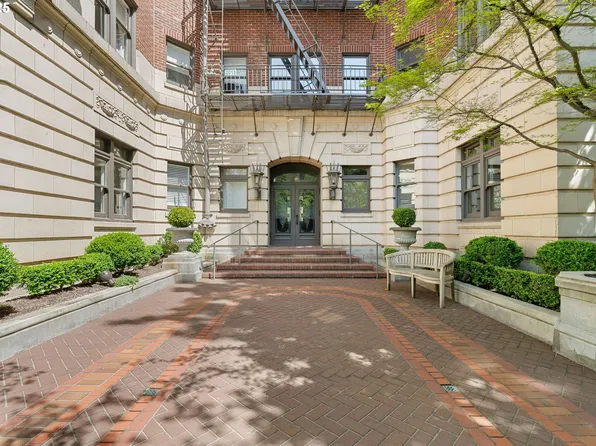 2141 NW Davis St APT 203, Portland, OR 97210