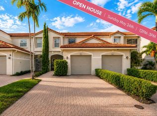 8327 Via Leonessa, Boca Raton, FL 33433
