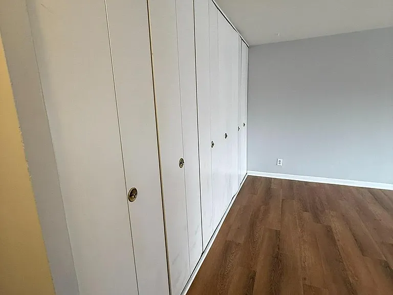 3100 S Manchester St #304 — Photo 14