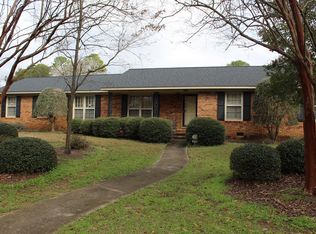 2010 Lullwater Rd, Albany, GA 31707
