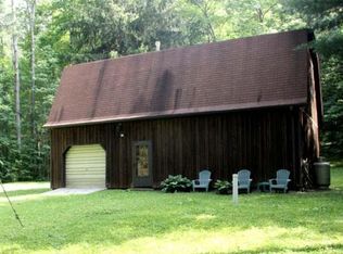 1417 Roberts Ridge Rd, Moundsville, WV 26041