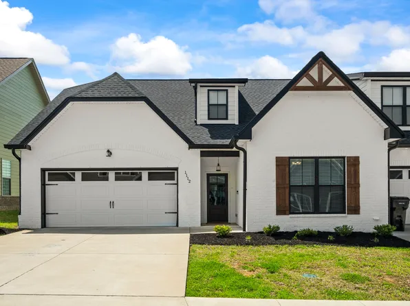 1112 Malinda Ln, Greenbrier, TN 37073