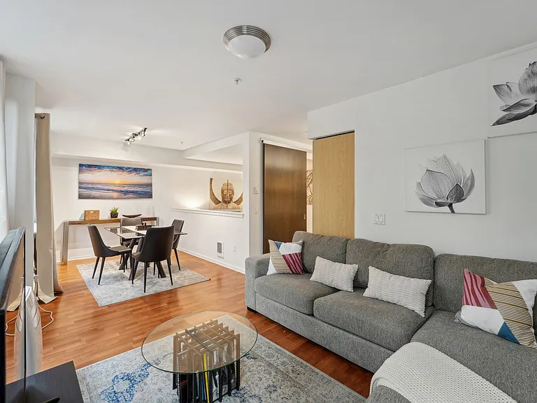LEVA on Market — Photo 11