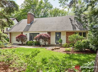 1127 Hibbard Rd, Wilmette, IL 60091