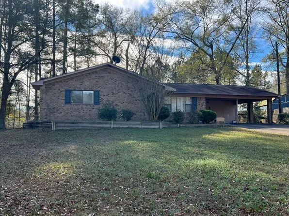 832 Pine Ter, Center, TX 75935