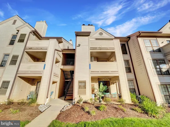 6953 Mary Caroline Cir #J, Alexandria, VA 22310