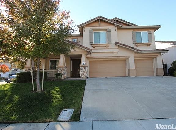 2nd image of 101 Aldeburgh Cir