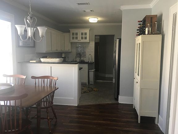 5th image of 612 Woodlawn Ave Floor 2