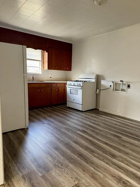 608 E Spaulding St — Photo 4