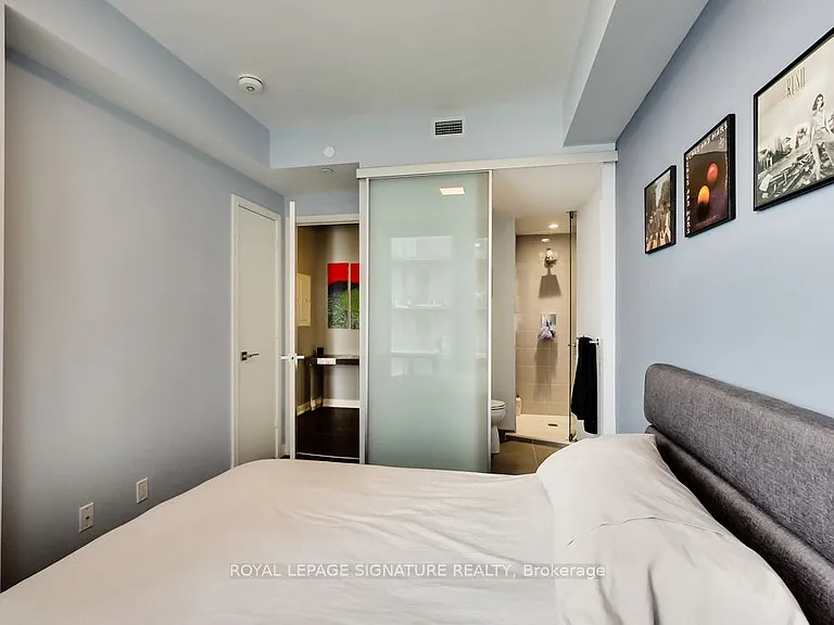 28 Wellesley St E #1704 — Photo 22