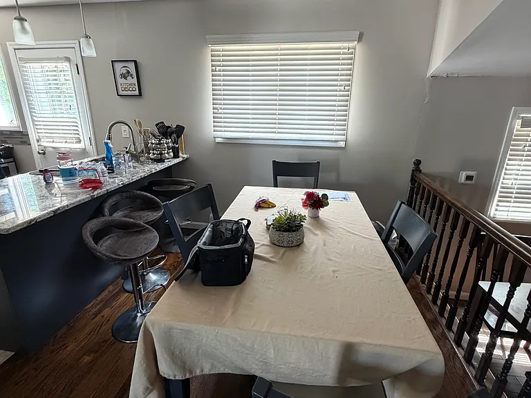 Seymore Ln — Photo 4