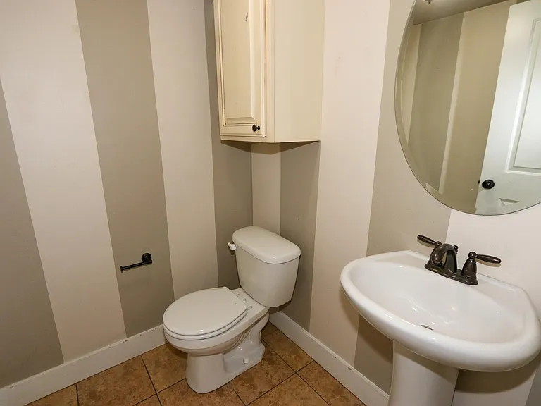 2088 S Orchard Dr — Photo 10