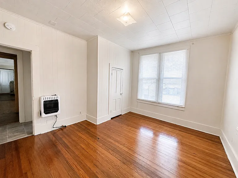 813 W Sycamore St — Photo 12