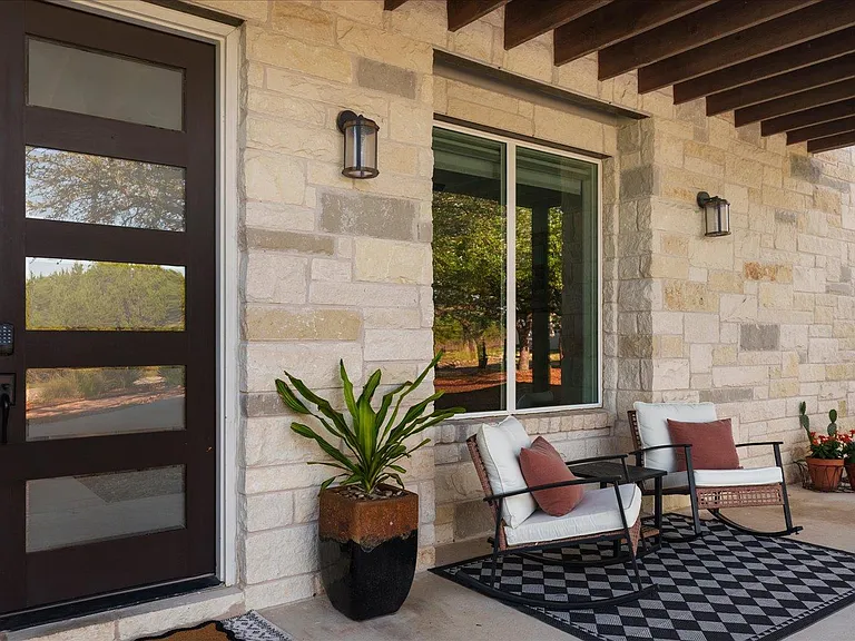 625B Las Colinas Dr — Photo 4