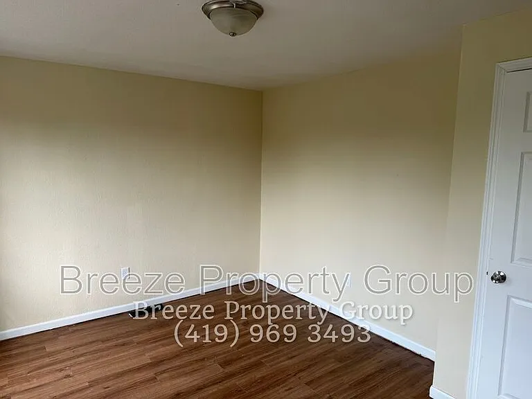 616 Hope St — Photo 10
