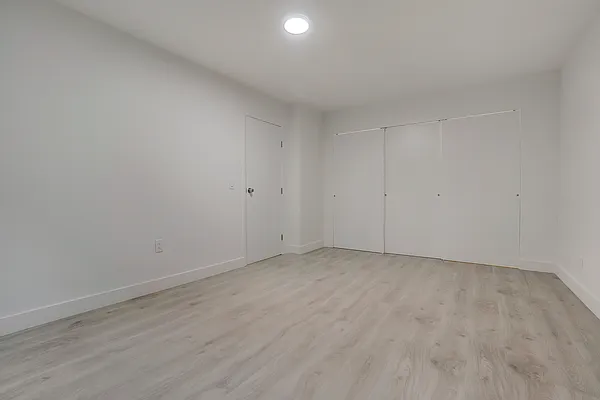 Rented by Algin Management | media 6