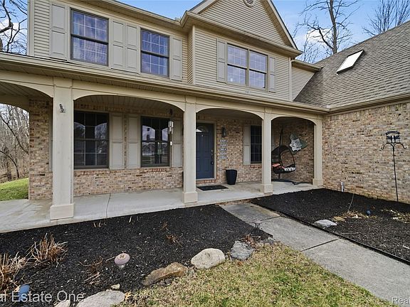 3rd image of 3181 Aspen Ridge Ct