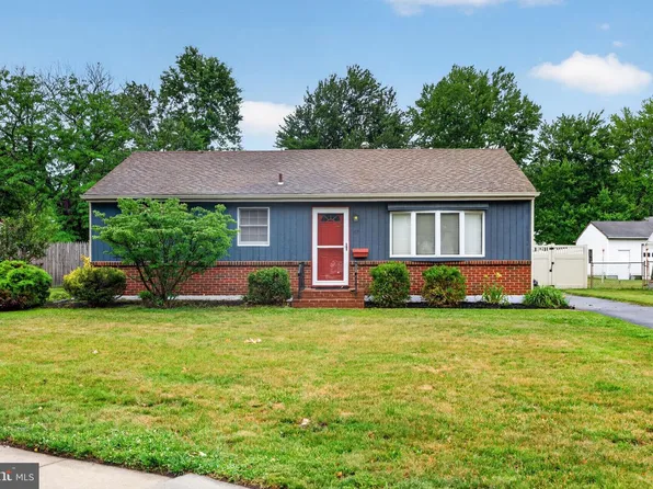 43 Abington Ave, Marlton, NJ 08053