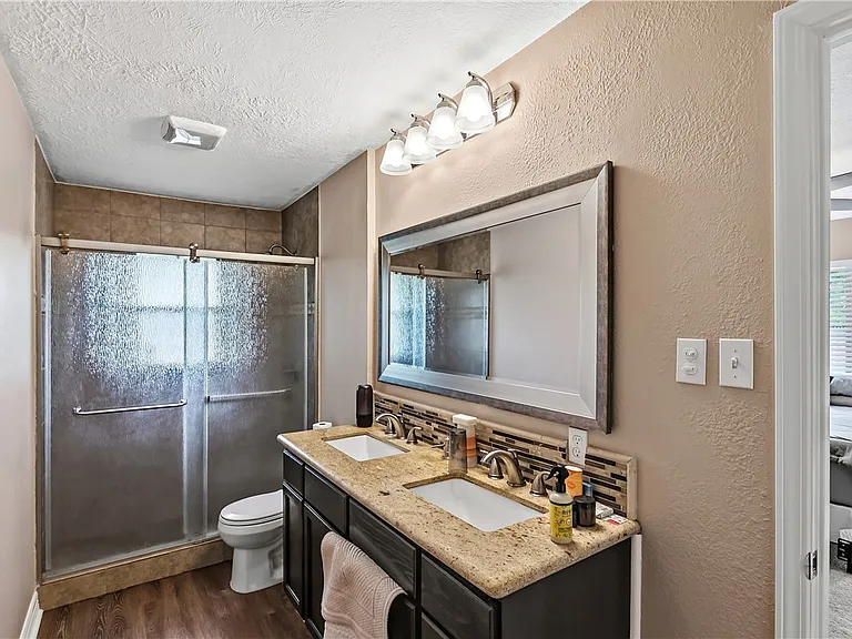 1405 Lawyer St — Photo 24