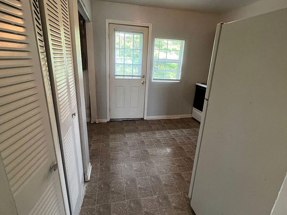 Kitchen Entrance