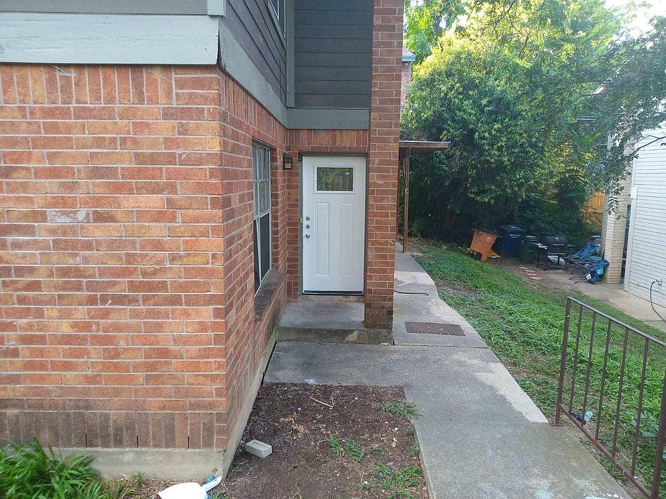 Front door view. 2 bedroom, 2 full baths, and a half bath. 2 story unit.