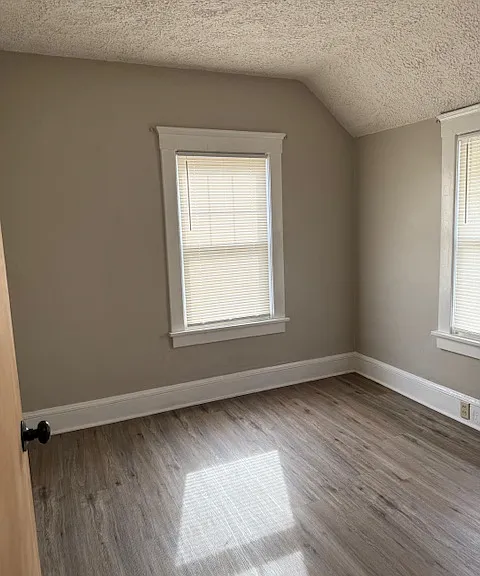 663 Gardendale Ave — Photo 9