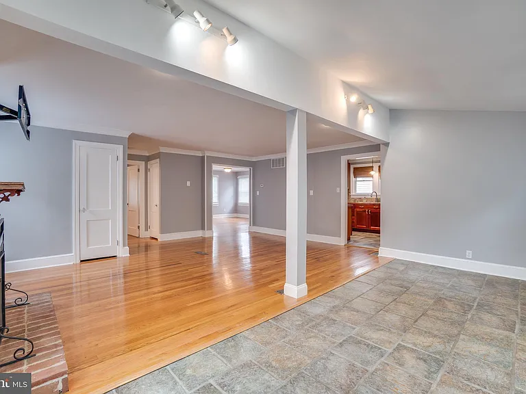 712 Freeman St — Photo 11
