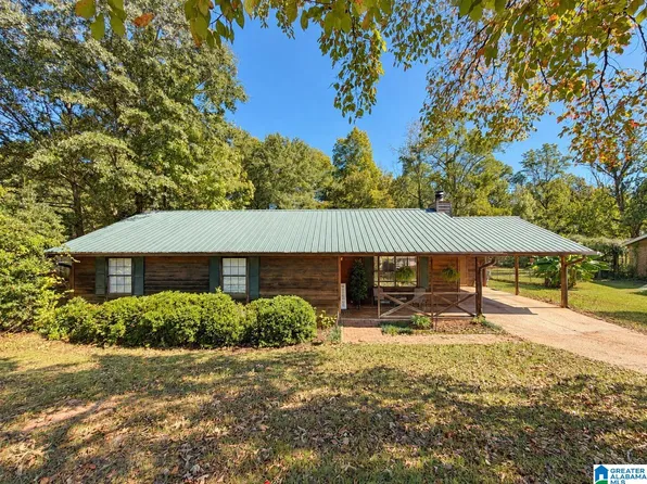 1607 Merle Cir, Opelika, AL 36801