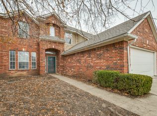 606 Babbling Brook Dr, Fort Worth, TX 76179