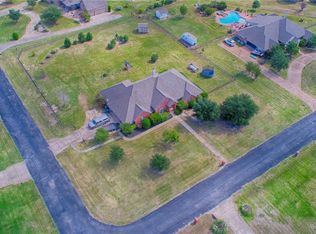 948 Chalk Hill Ln, Haslet, TX 76052