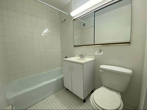 5th image of 75-05 113th St #4EE