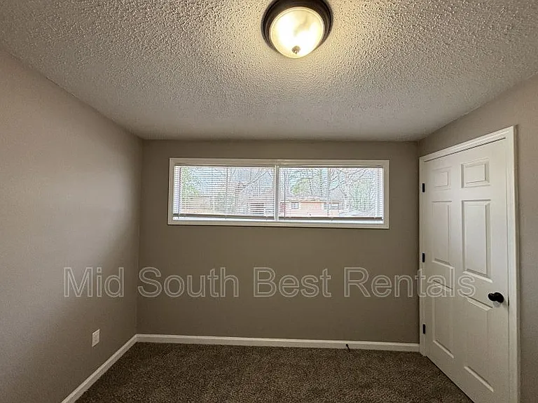 7 Ivy Dr — Photo 3