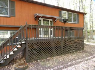 254 Four Seasons Dr, Drums, PA 18222
