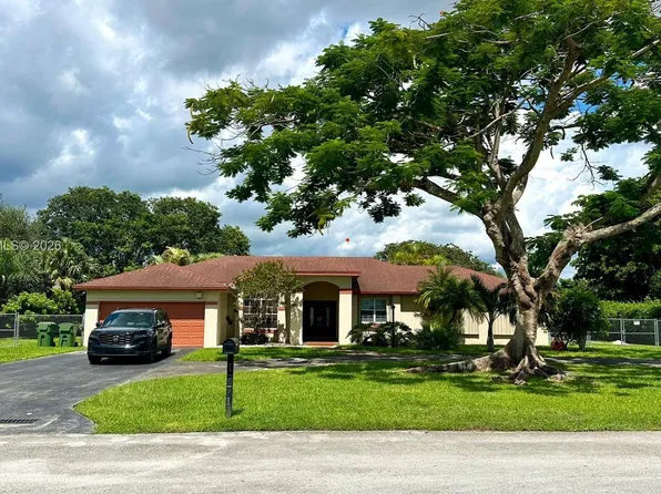 1771 NW 17th St, Homestead, FL 33030