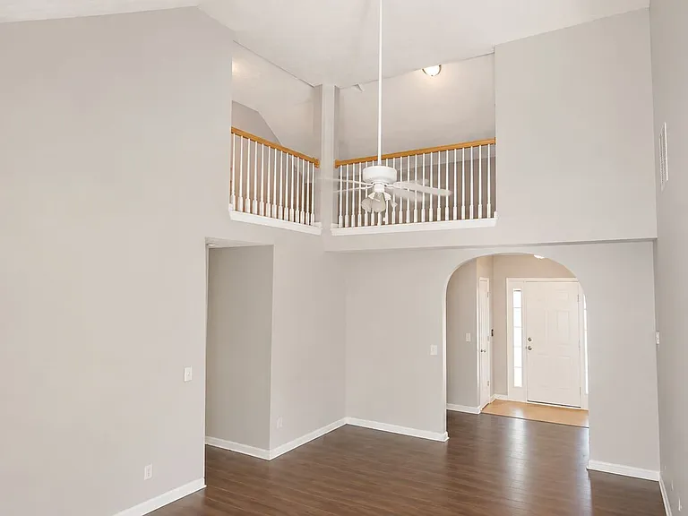 346 Summer Hill Cir — Photo 3