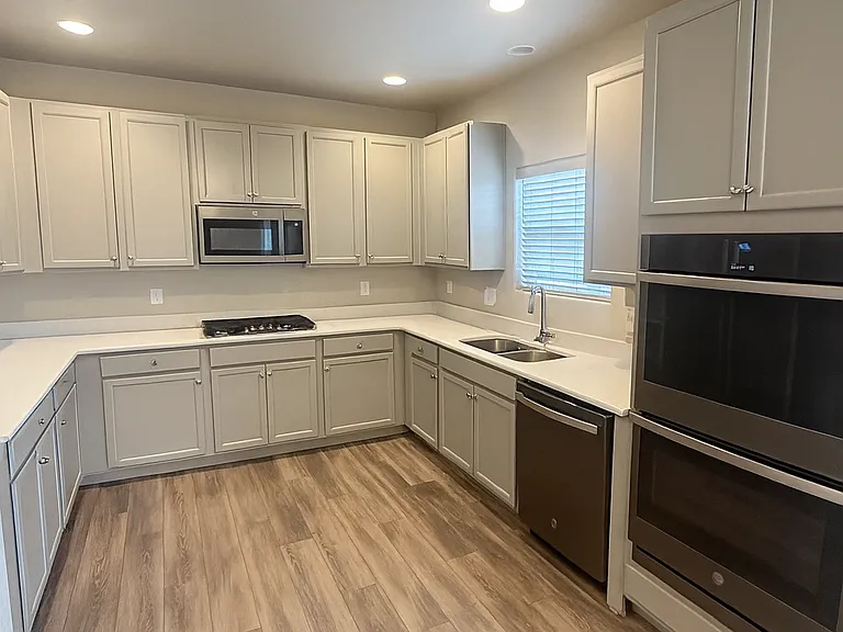 Kitchen 2