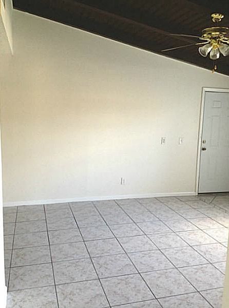 2nd image of 472 Glenwood Dr