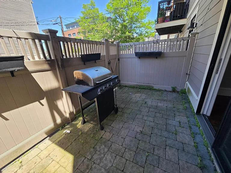 862 E 2nd St #1 — Photo 13