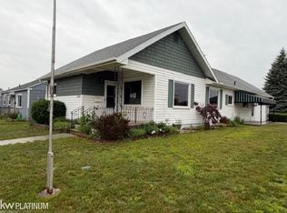 1303 23rd St, Port Huron, MI 48060