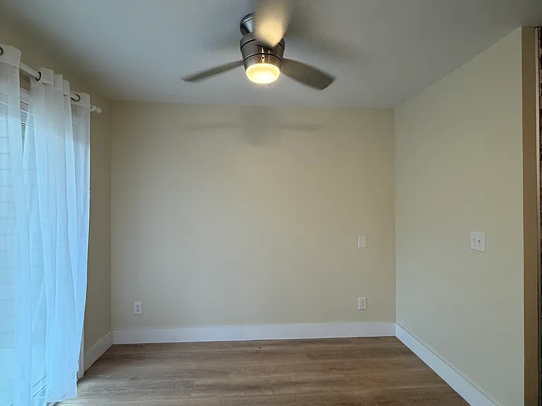 104 Friar Ln — Photo 10