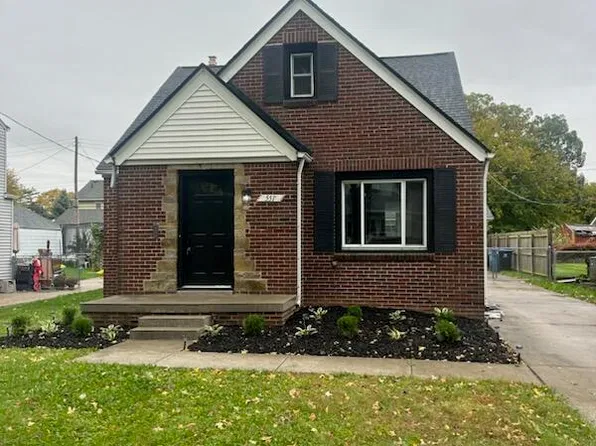 551 Ansonia St, Oregon, OH 43616
