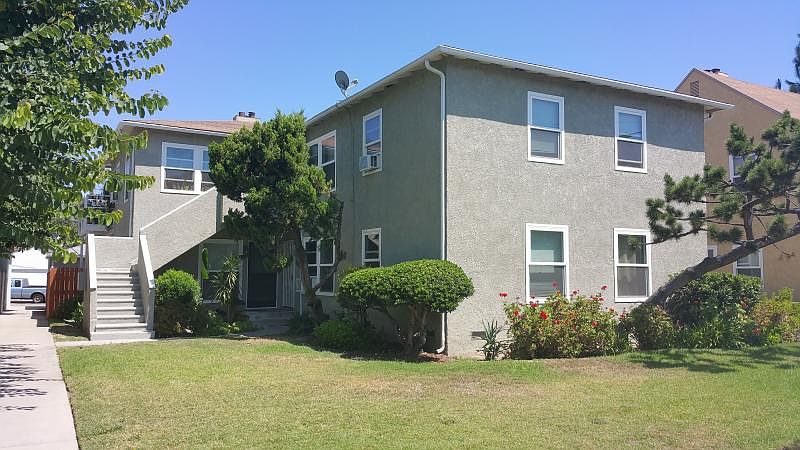 1st image of 1520 N Buena Vista St