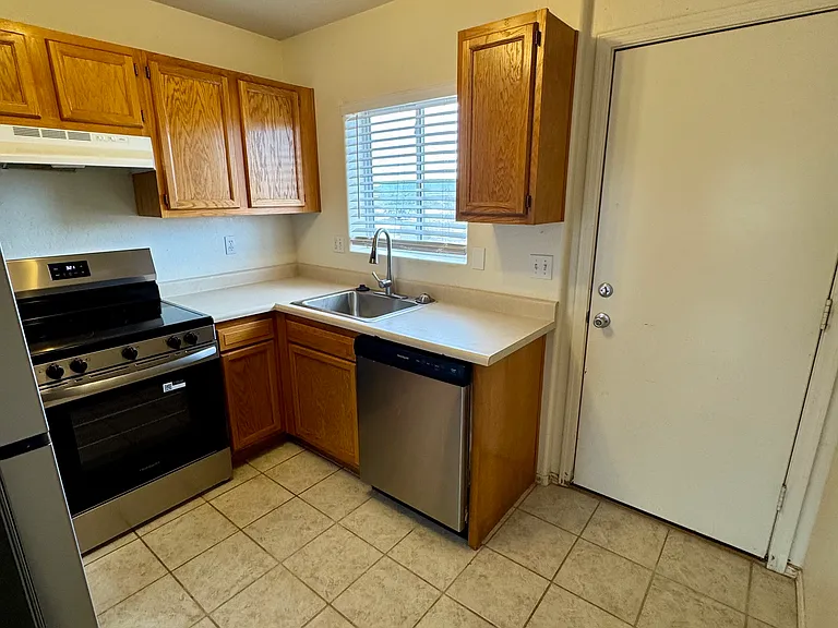 10214 W Leander Dr #A — Photo 5