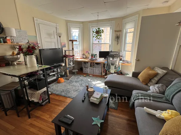 40 Ridgemont St APT 2B, Boston, MA 02134