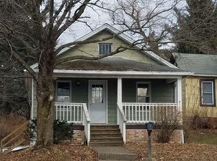 239 South St, Waymart, PA 18472