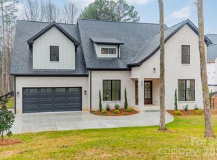 6805 Weddington Matthews Rd, Matthews, NC 28104