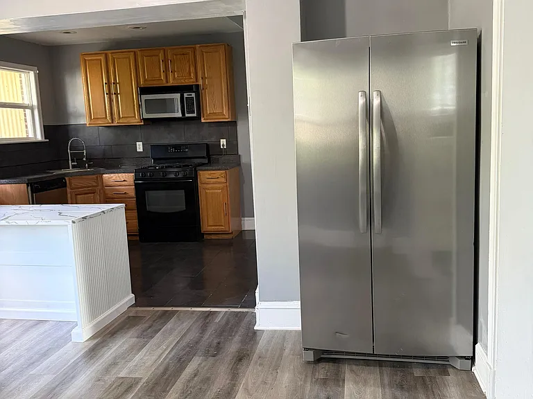 2333 N 2nd St — Photo 6