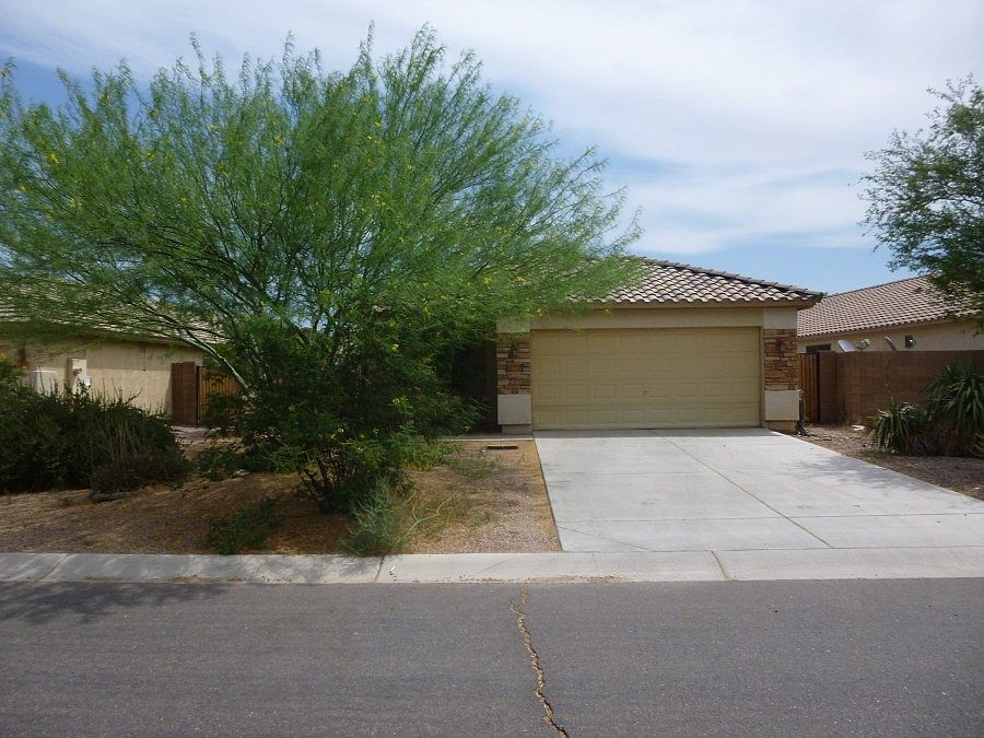 1st image of 272 W Welsh Black Cir