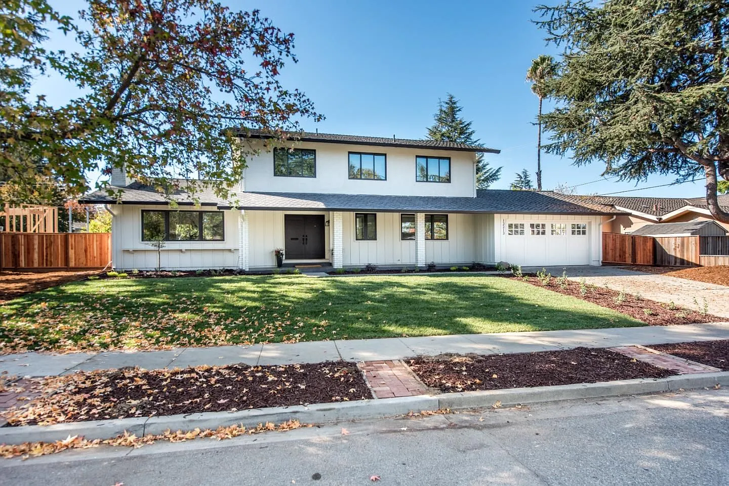 13213 Glen Brae Dr photo 1