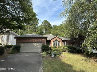 102 Triple Crown Cir, Southern Pines, NC 28387